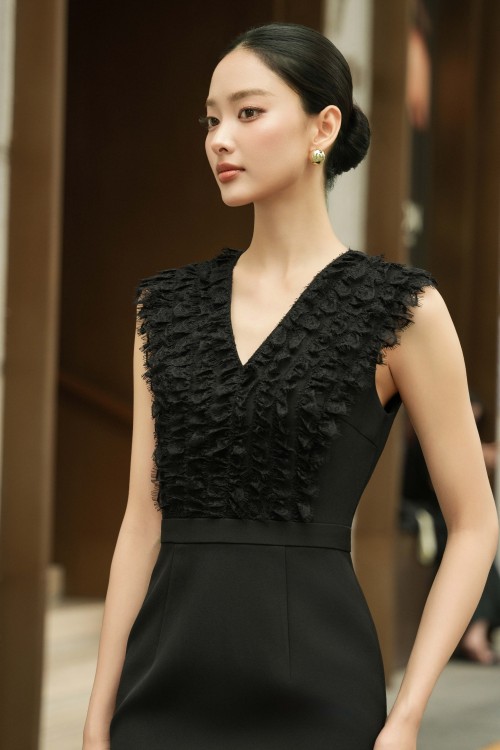 Sixdo Black Woven Pencil Dress